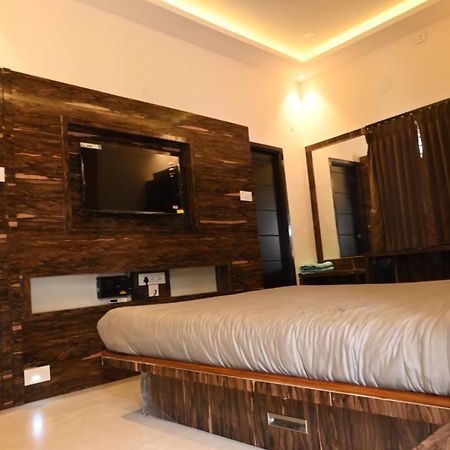 Melody Inn Luxury Home Stay เยอร์โคด ภายนอก รูปภาพ