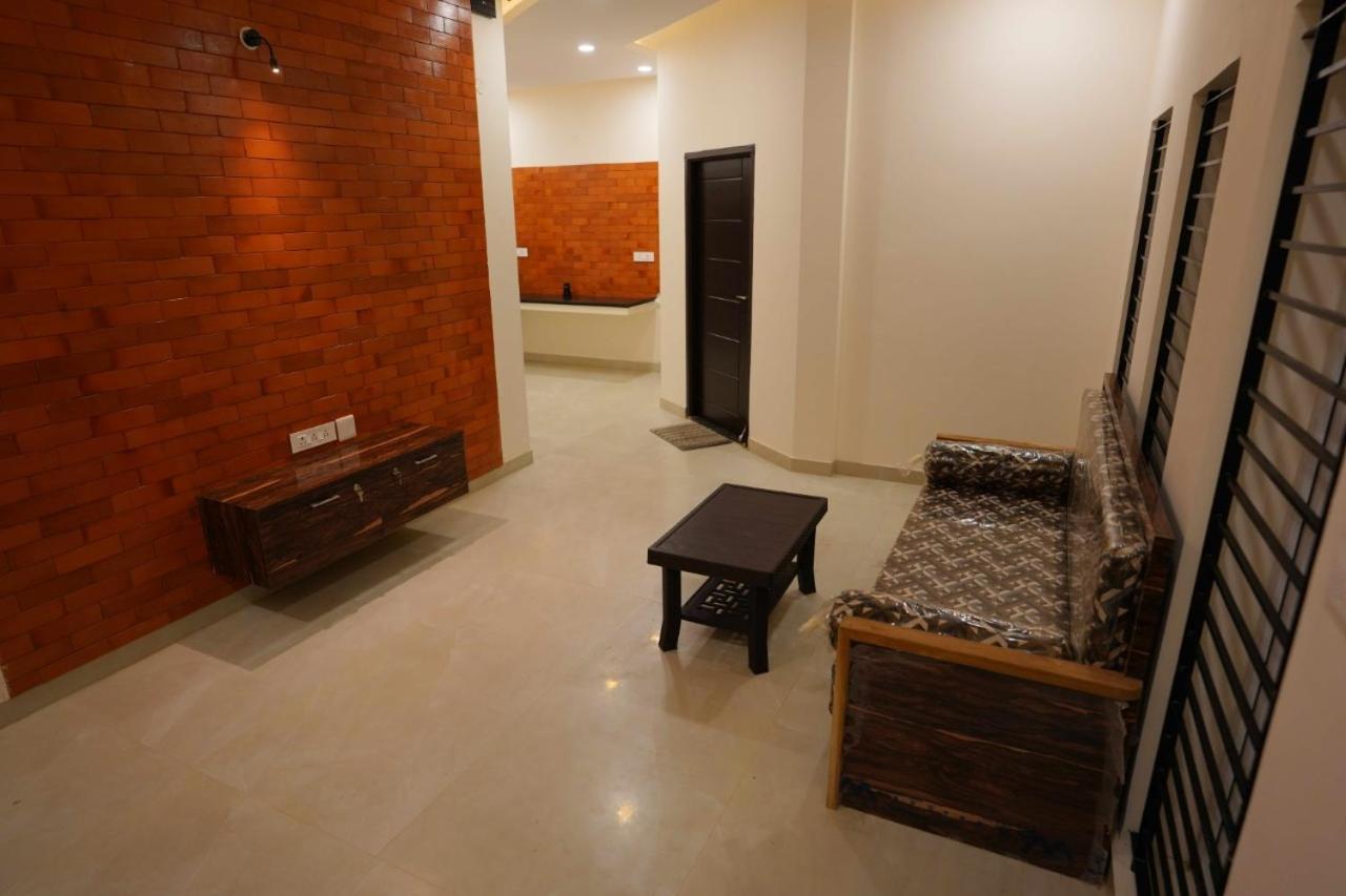 Melody Inn Luxury Home Stay เยอร์โคด ภายนอก รูปภาพ